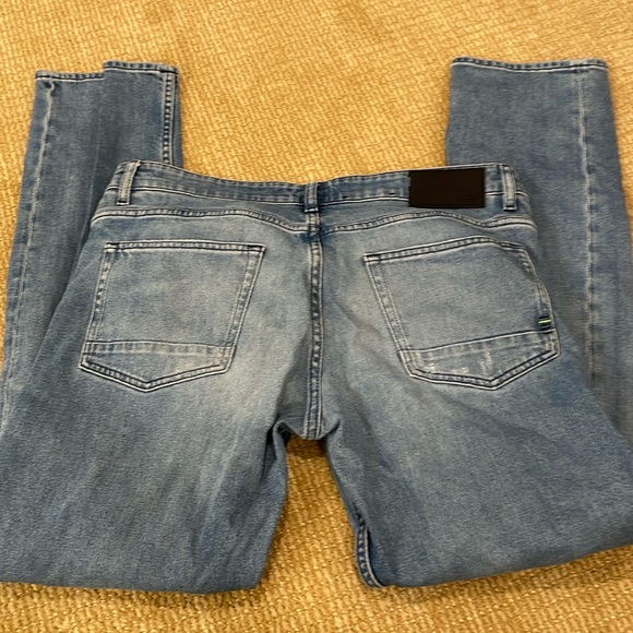 Size 34x30 Hugo Boss Mens Jeans Slim Fit - Picture 10 of 16